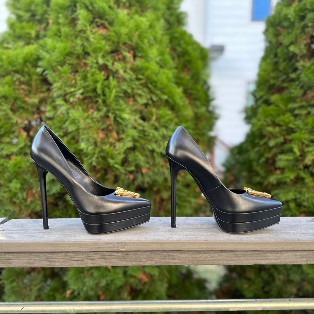 SOLD ON MERCARI ✅VERSACE VIRTUS Pumps - Picture 2 of 10
